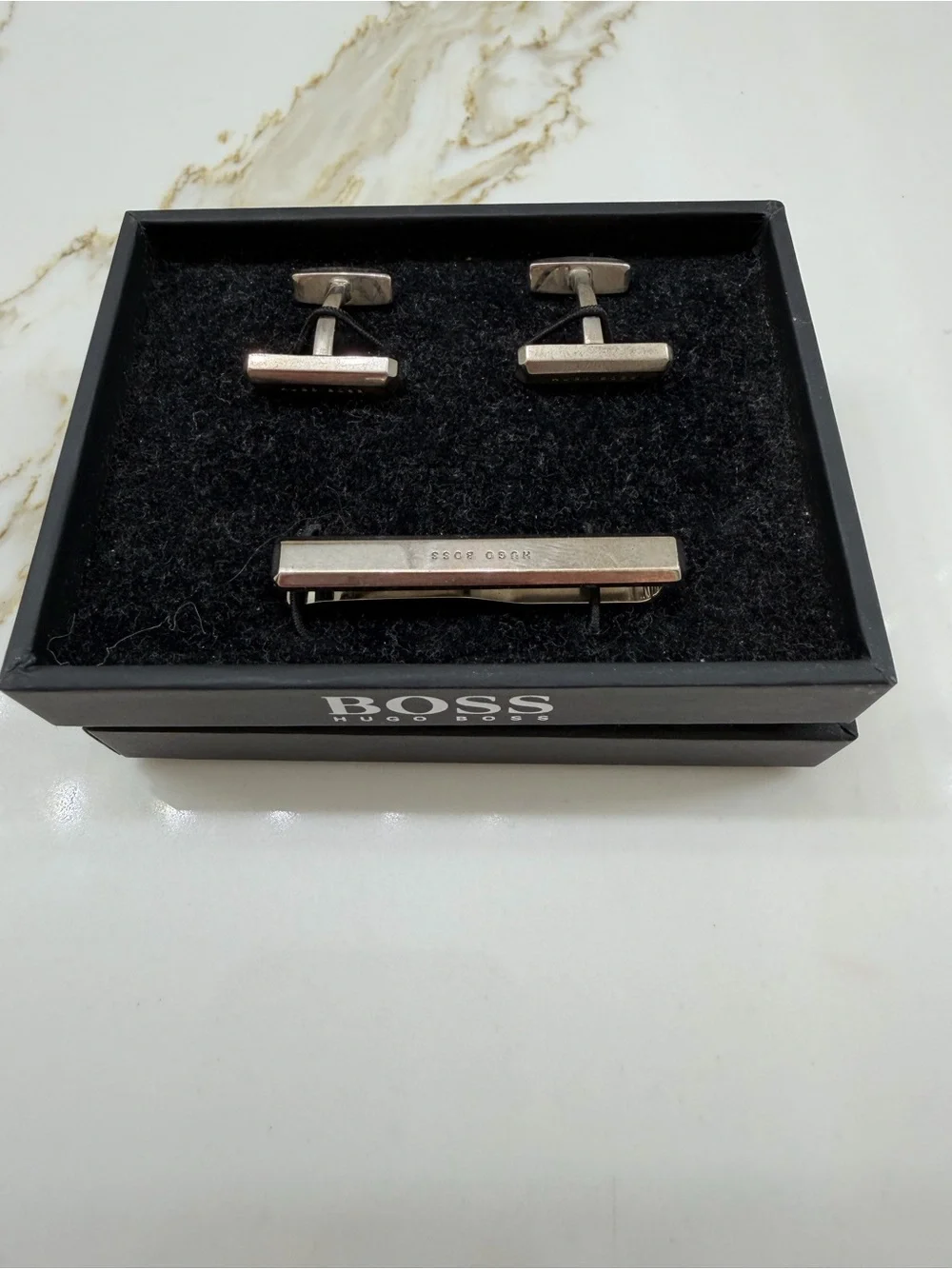 Hugo Boss Silver Tie Clip and Cufflink Set